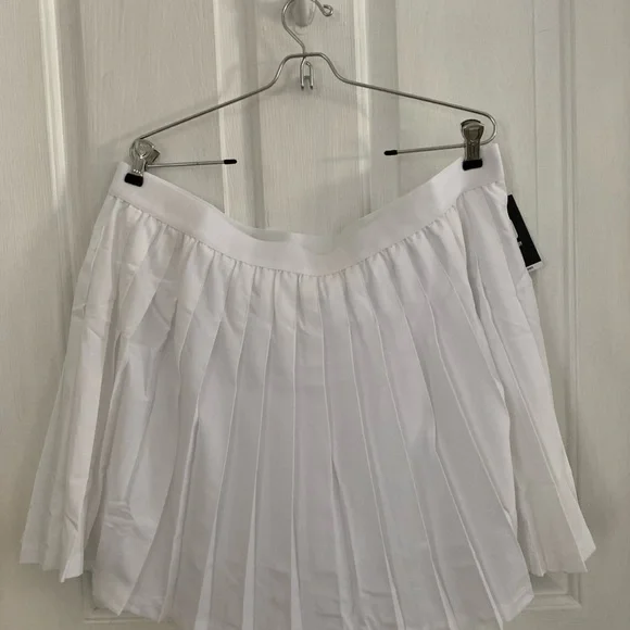 WOMENS IDEALOGY Elegant White Pleated Skirt - Picture 3 of 9